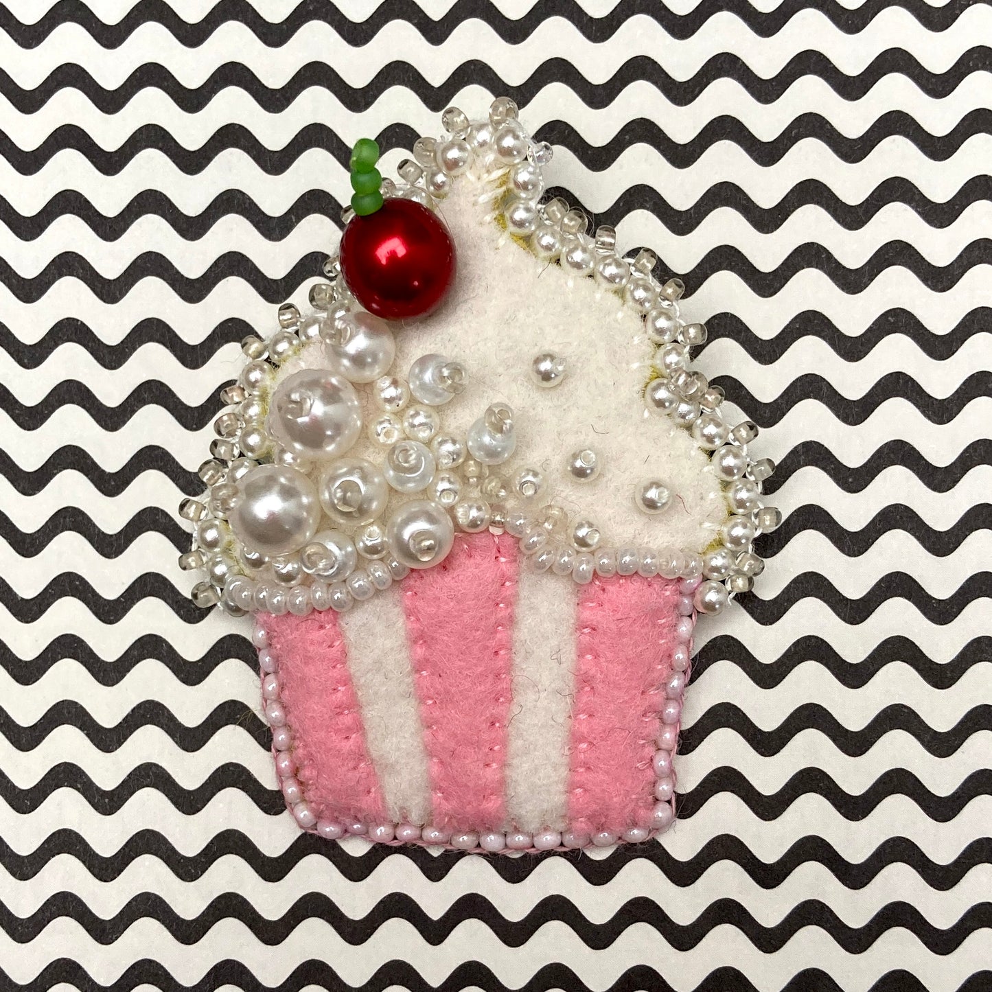 Cafe Life Brooch - Cupcake Pink