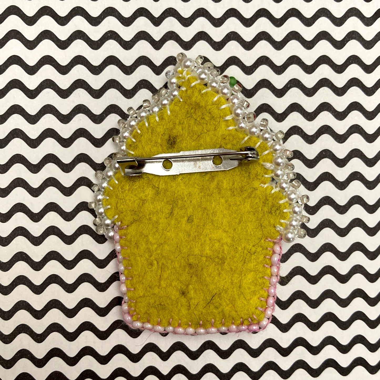 Cafe Life Brooch - Cupcake Pink