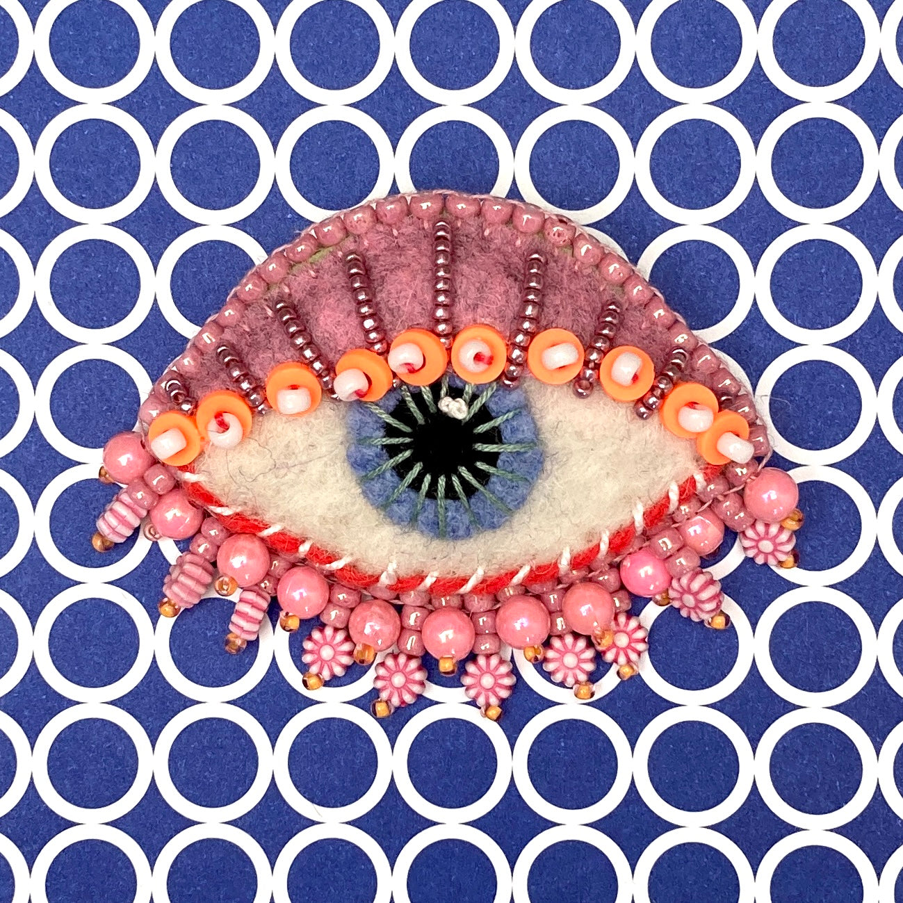 Eye Brooch - Pink