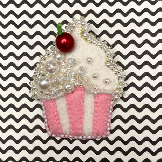 Cafe Life Brooch - Cupcake Pink