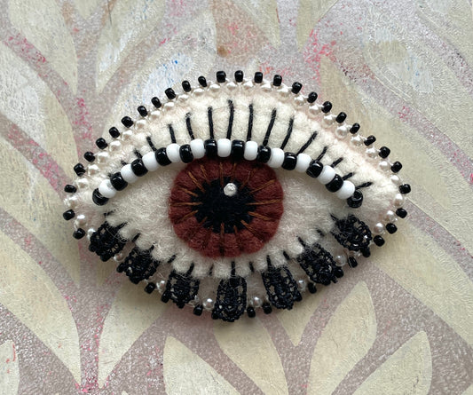 Eye Brooch - Black & Ivory