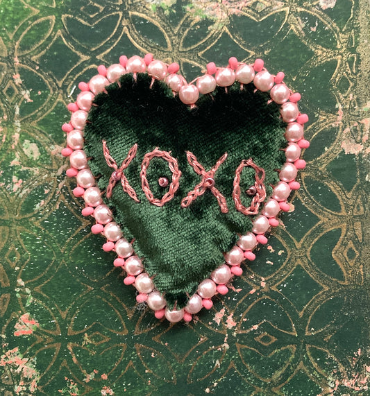 Heart Brooch Velvet - Forest green