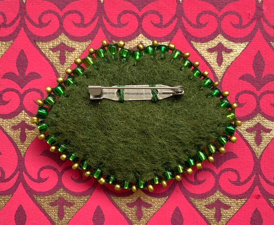 Lips Brooch - Emerald